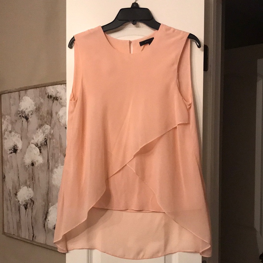 100% SILK Peachy pink beautiful top by BCBGMAXAZRIA